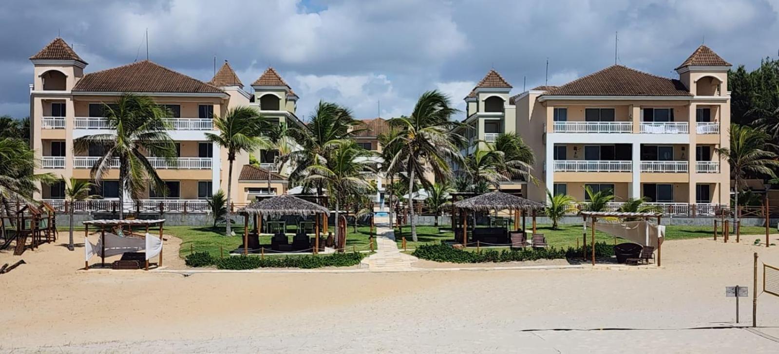 Atlantic Palace Apart-Hotel Aquiraz Exterior photo