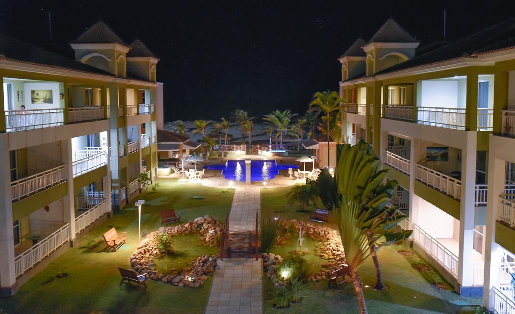 Atlantic Palace Apart-Hotel Aquiraz Exterior photo